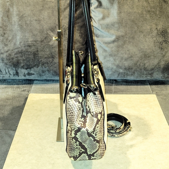 COACH CHRISTIE CARRYALL EXOTIC CROSS GRAIN LEATHER SNAKE PRINT CROSSBODY SATCHEL - Picture 10 of 16